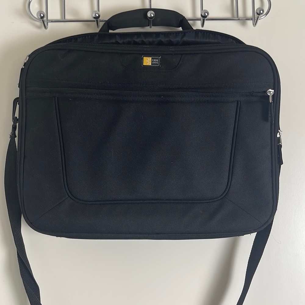 Case Logic Laptop Bag